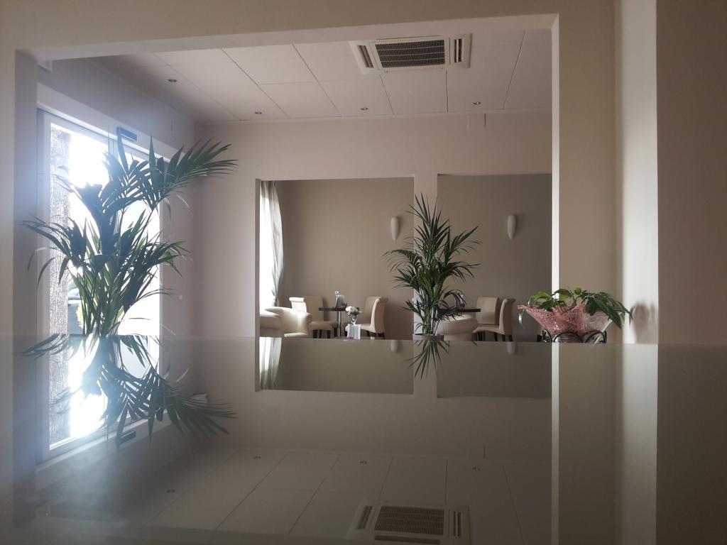 皮卡迪利酒店 蒙特卡蒂尼泰尔梅 外观 照片